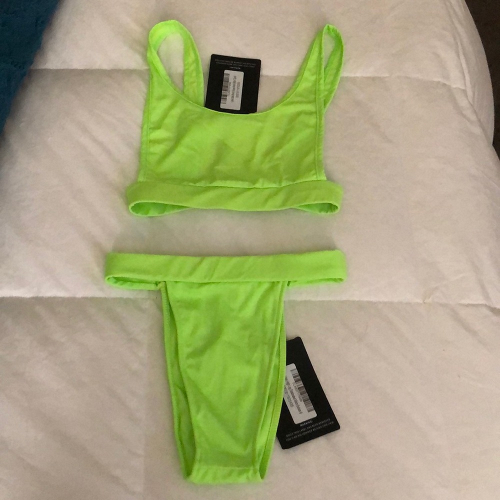 Pretty little things swim set